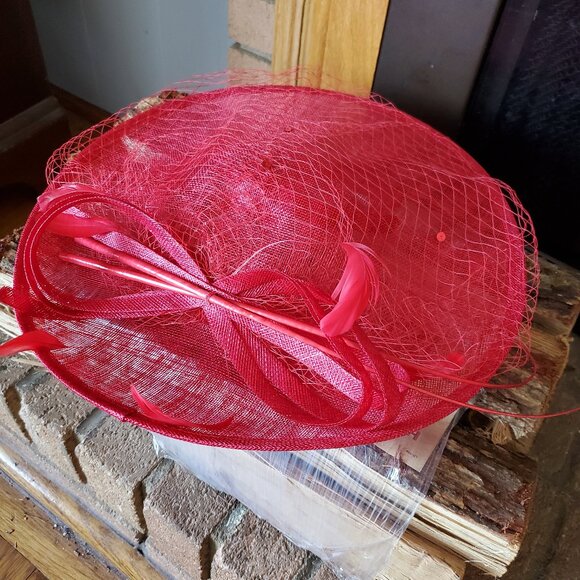 Pippa and Pearl Kentucky Derby Fascinator Hat - Picture 1 of 5